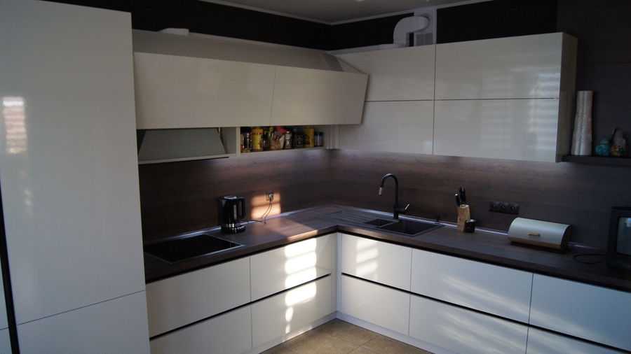 Белый кухонный гарнитур-Кухня из пластика «Модель 270»-фото2