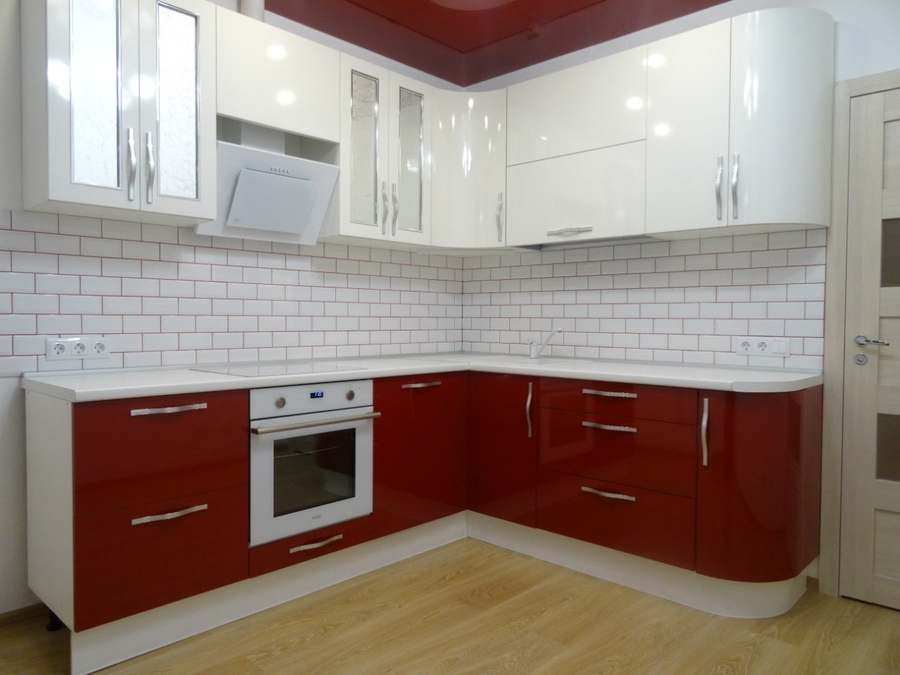 Белый кухонный гарнитур-Кухня из пластика «Модель 365»-фото1