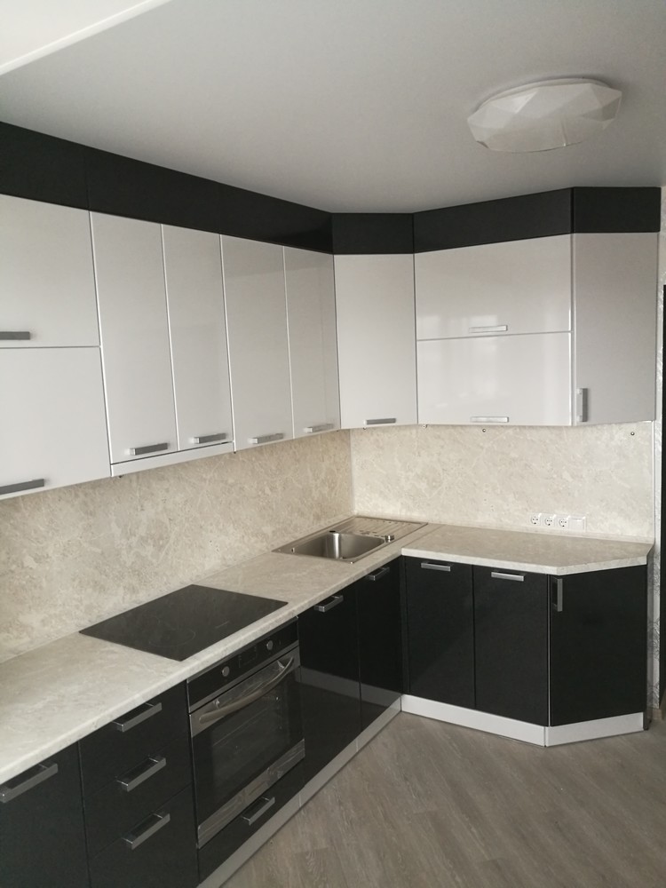 Белый кухонный гарнитур-Кухня МДФ в ПВХ «Модель 520»-фото1