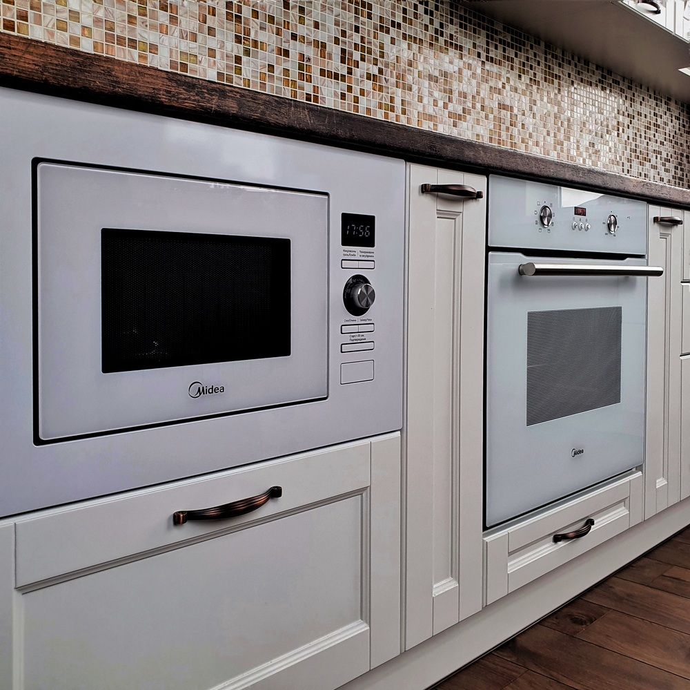 Белый кухонный гарнитур-Кухня МДФ в эмали «Модель 525»-фото6
