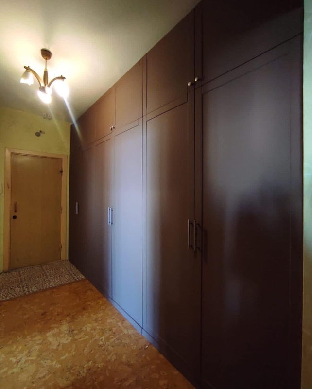 Шкафы-Встроенный шкаф с распашными дверями «Модель 65»-фото1