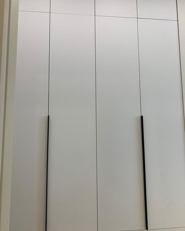 Встроенные распашные шкафы-Встраиваемый шкаф с распашными дверями «Модель 38»-фото6