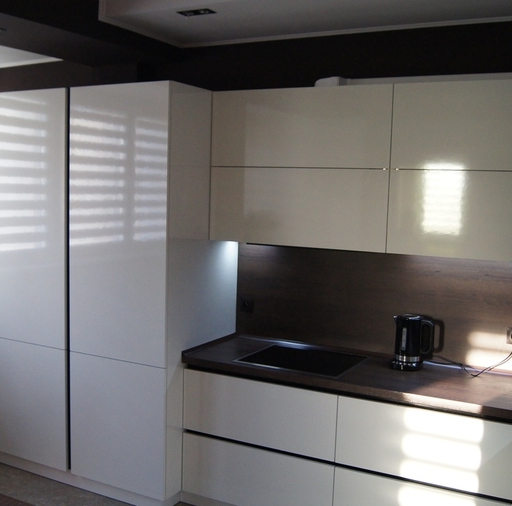 Белый кухонный гарнитур-Кухня из пластика «Модель 270»-фото7